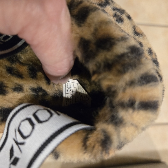 Koolaburra By Ugg Fuzz N ll Chetah Back Strap Slippers Sandals 8 - Picture 6 of 10